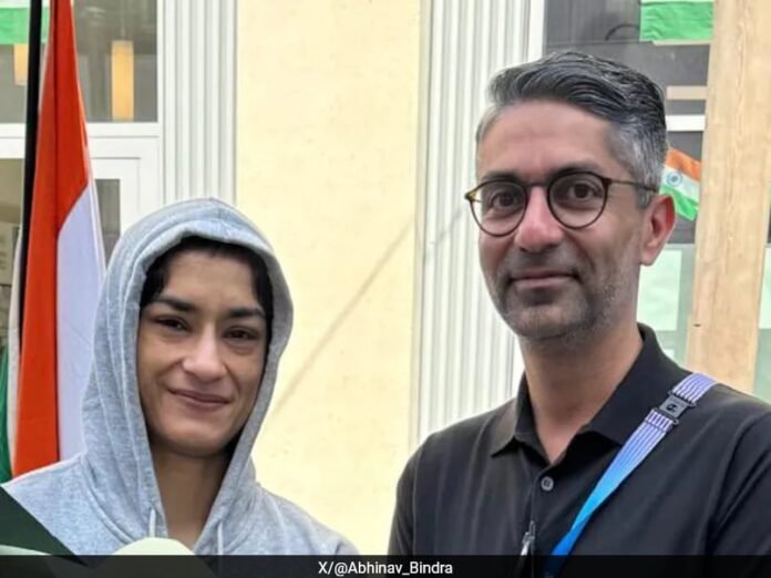 57qlrl6_abhinav-bindra-and-vinesh-phogat_625x300_11_August_24.jpeg