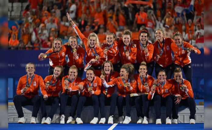 7hp4f6mg_netherlands-womens-hockey-team-afp_625x300_10_August_24.jpg
