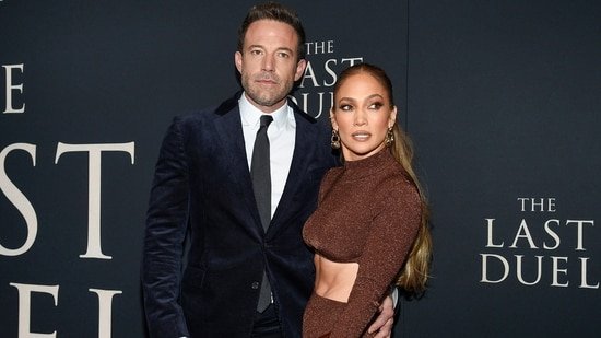 Jennifer-Lopez-Ben-Affleck-0_1724204579274_1724552324223.jpg