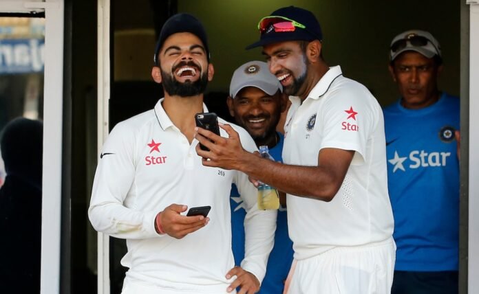 85i72m7o_r-ashwin-and-virat-kohli_625x300_15_September_24.jpg