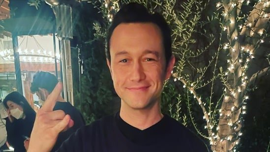 Joseph_Gordon-Levitt_1727514412128_1727514412347.jpg