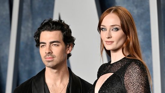 People-Joe-Jonas-Sophie-Turner-1_1693961101330_1727686921096.jpg