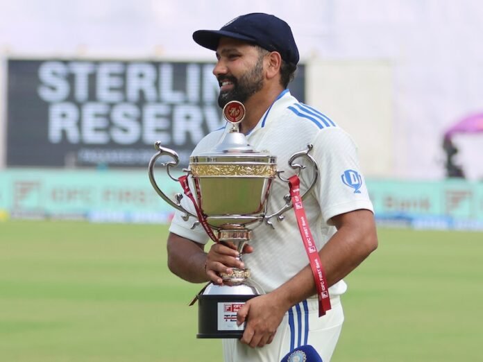 kibbbn8o_rohit-sharma-trophy-bcci_625x300_02_October_24.jpg