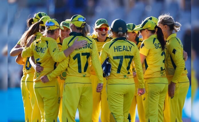 s8cmviao_australia-women-huddle-afp_625x300_23_February_23.jpg